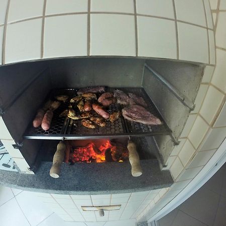 プライア・グランデCantinho Do Churrasco - Varanda Gourmet A 60 Mts Praiaアパートメント エクステリア 写真